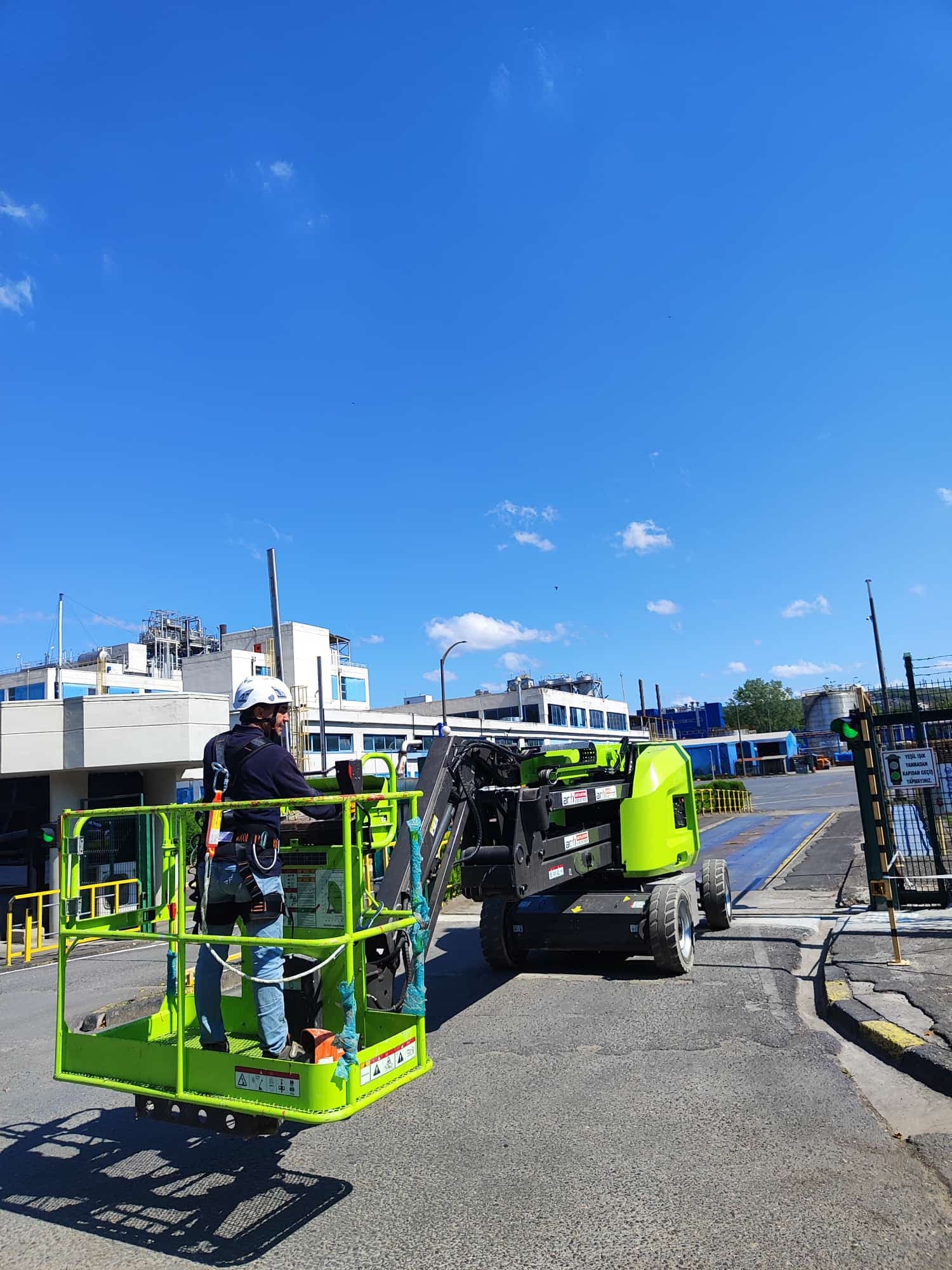 Ankara Eklemli Platform (Manlift) Kiralama saha detayı
